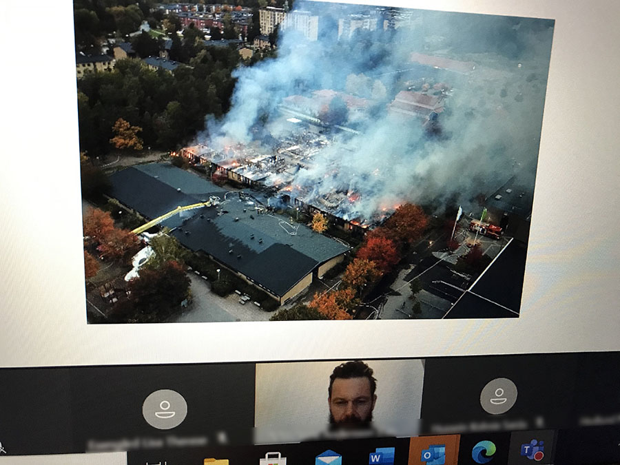 Eleverna får lära sig att följderna efter en brand kan bli livslånga för den som har tänt på. 